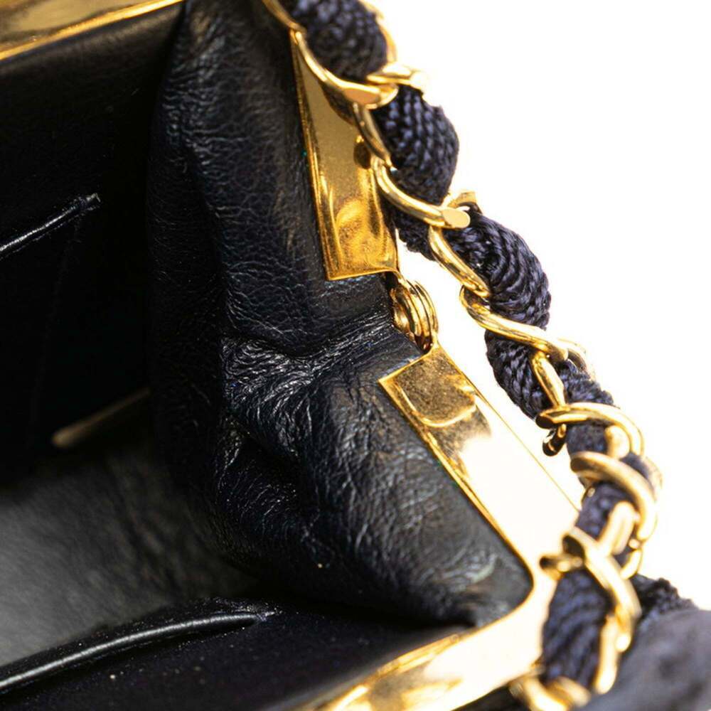 CHANEL Blue Logo Tote Bag - Picture 4 of 14